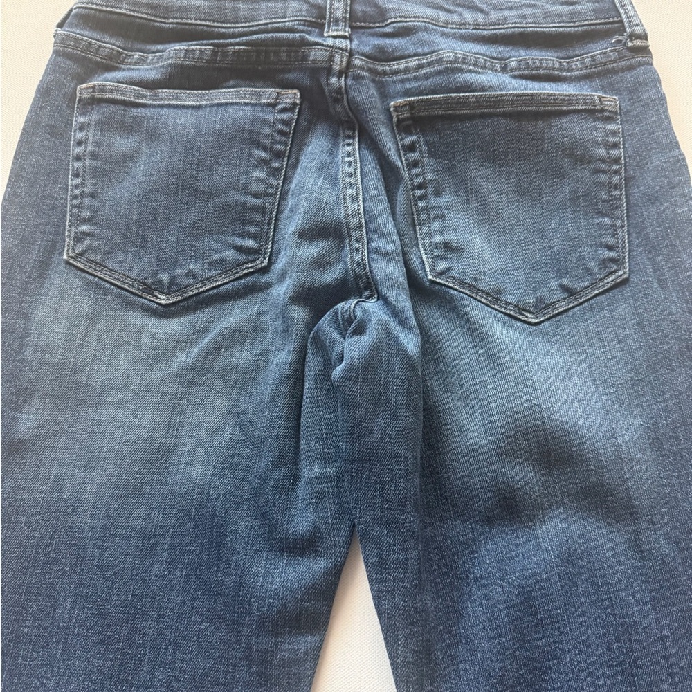 EUC Women's Banana Republic Slim Boot Cut Jean Short 26/2 (L) - Picture 7 of 8